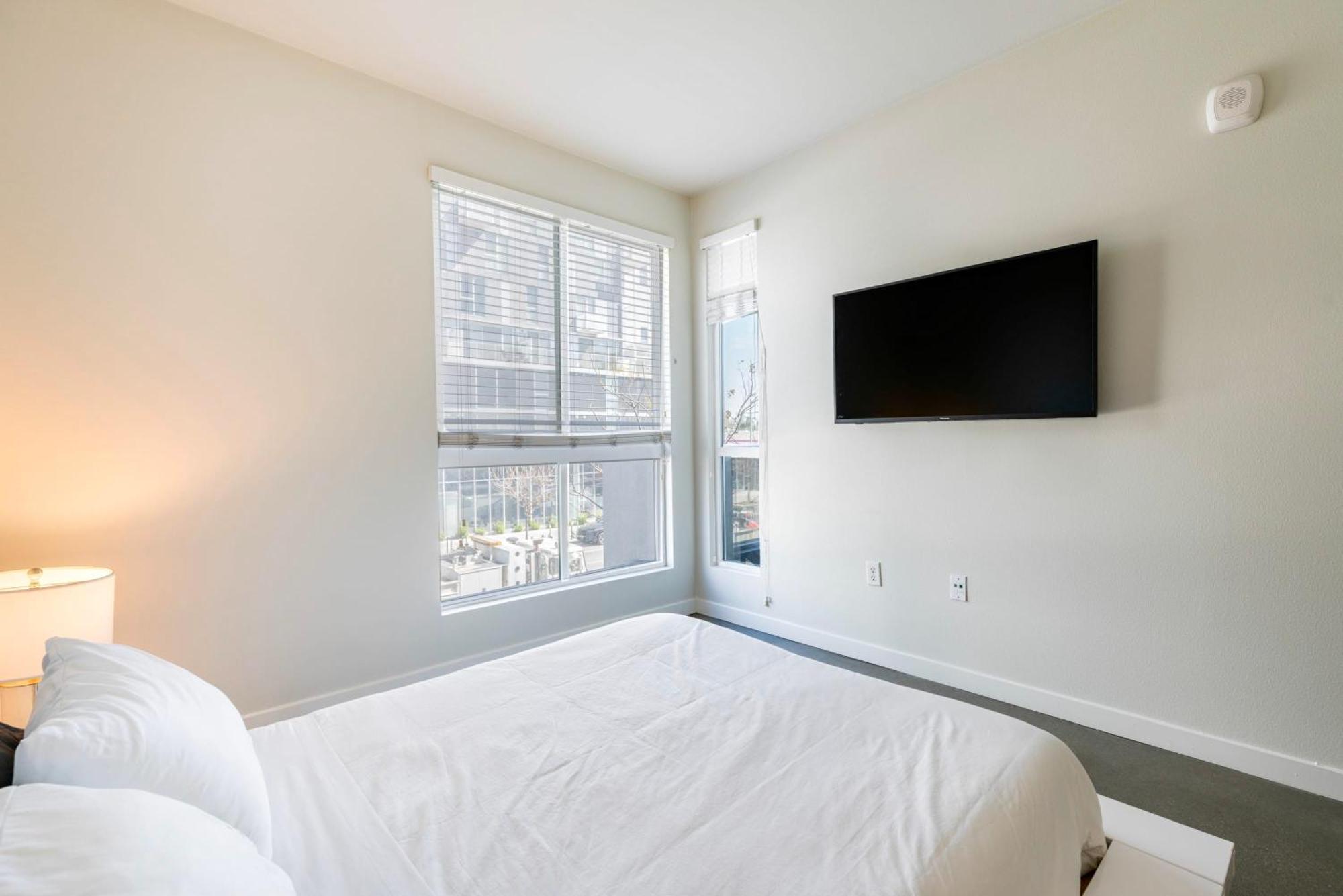 New 2Br Luxury Apartment Hollywood لوس أنجلوس المظهر الخارجي الصورة